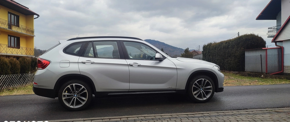 BMW X1 cena 53900 przebieg: 105000, rok produkcji 2013 z Łochów małe 172